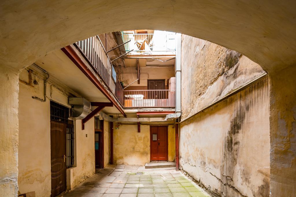 Nice Apartment Near Rynok Square Є Кондиціонер Світла Не Вимикали Lviv Eksteriør billede